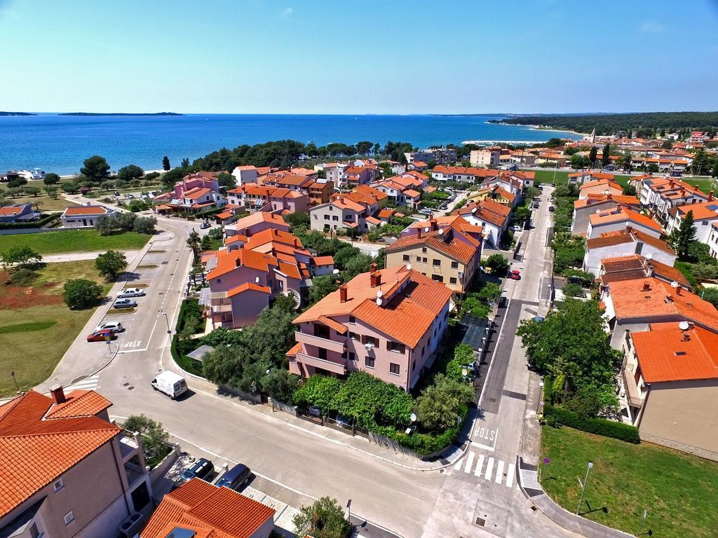 Apartments Mira 1293 Fažana Eksteriør bilde